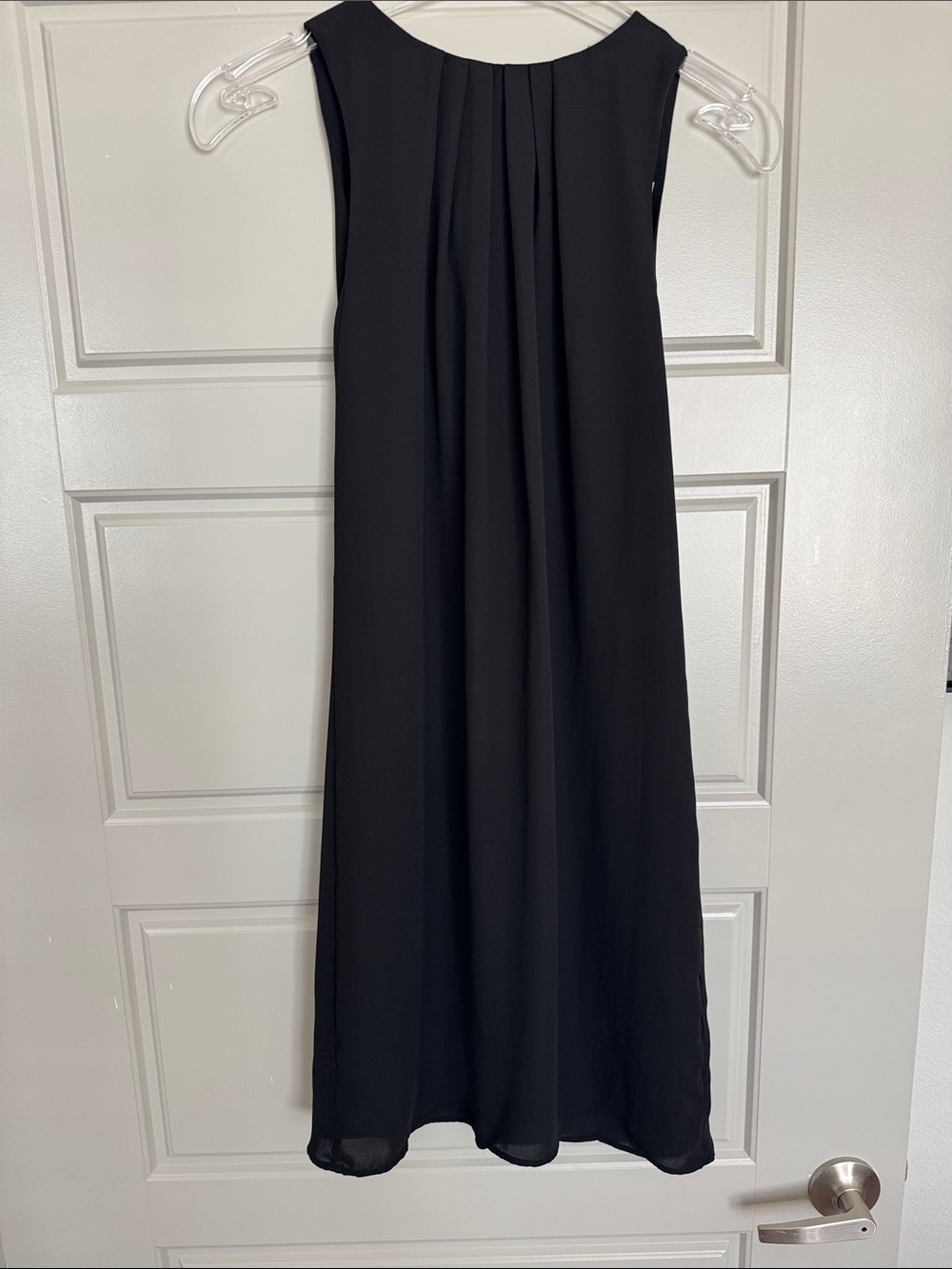 NWOT H&M Black Sleeveless Pleated Shift Dress, 4